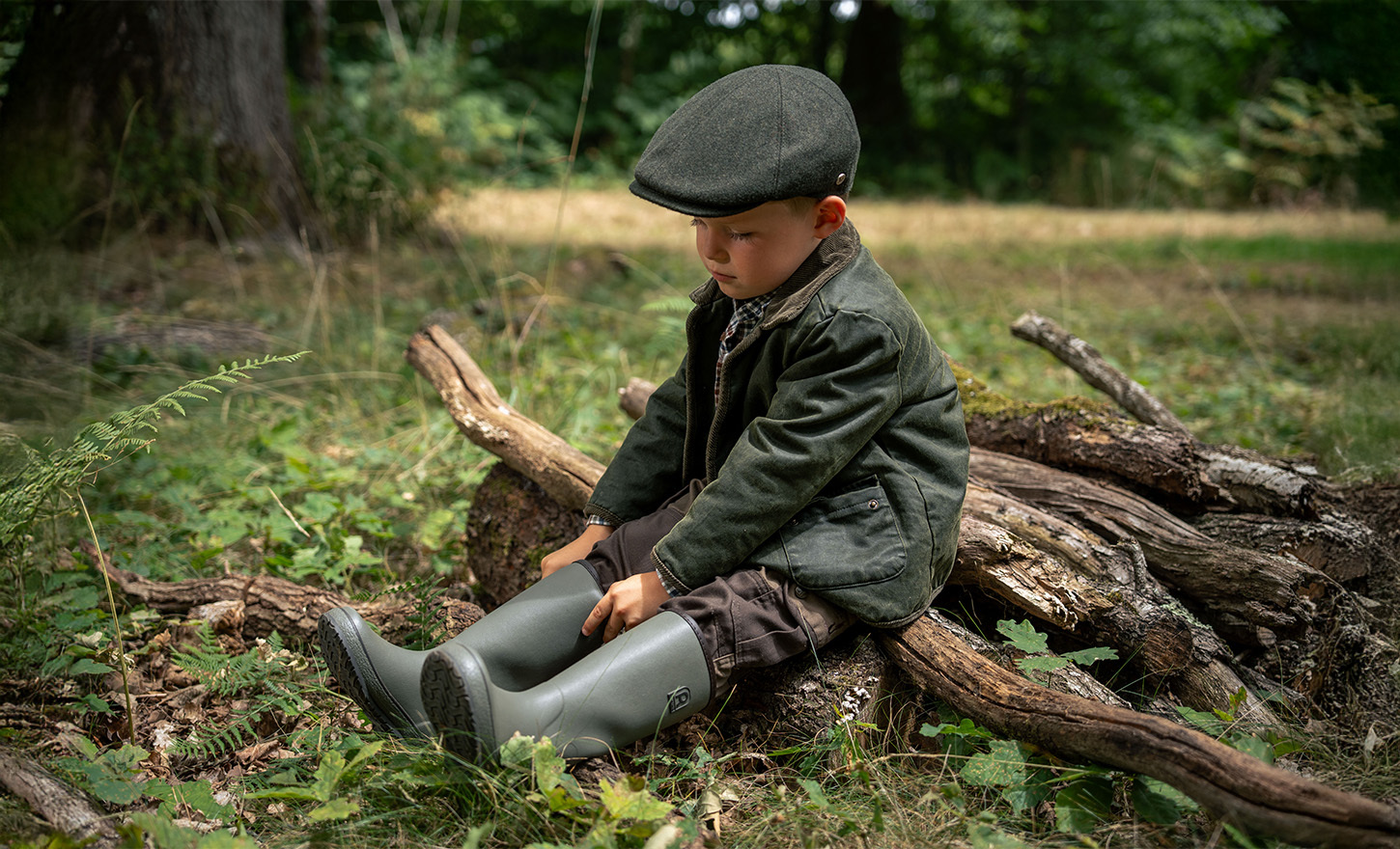 10ACTN KA-KAKI-SECONDARY-6-BOTTE-ENFANT-CHASSE